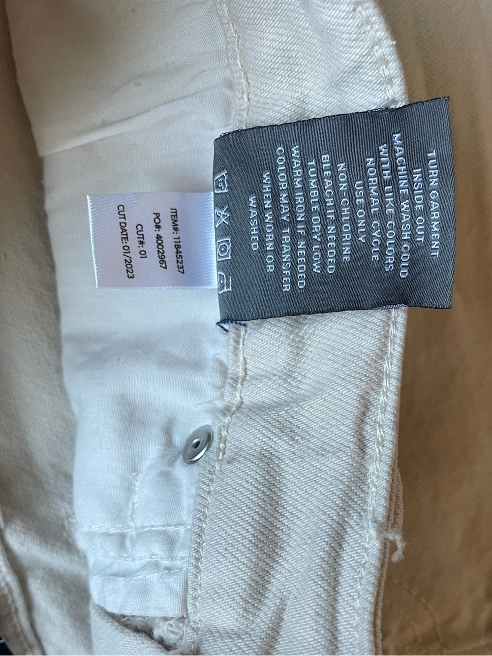 NEW Torrid 3.5” Classic Denim High-Rise Shorts Size 12 Ivory Button Fly Raw Hem - Picture 10 of 12